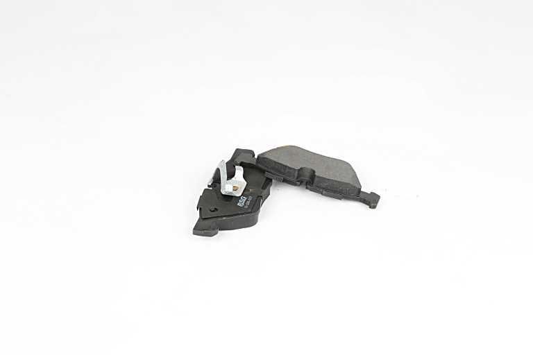 BMW E60-E60 LCI-E61-E61 LCI 03-10 FREN BALATASI ÖN 34116763617 BSG