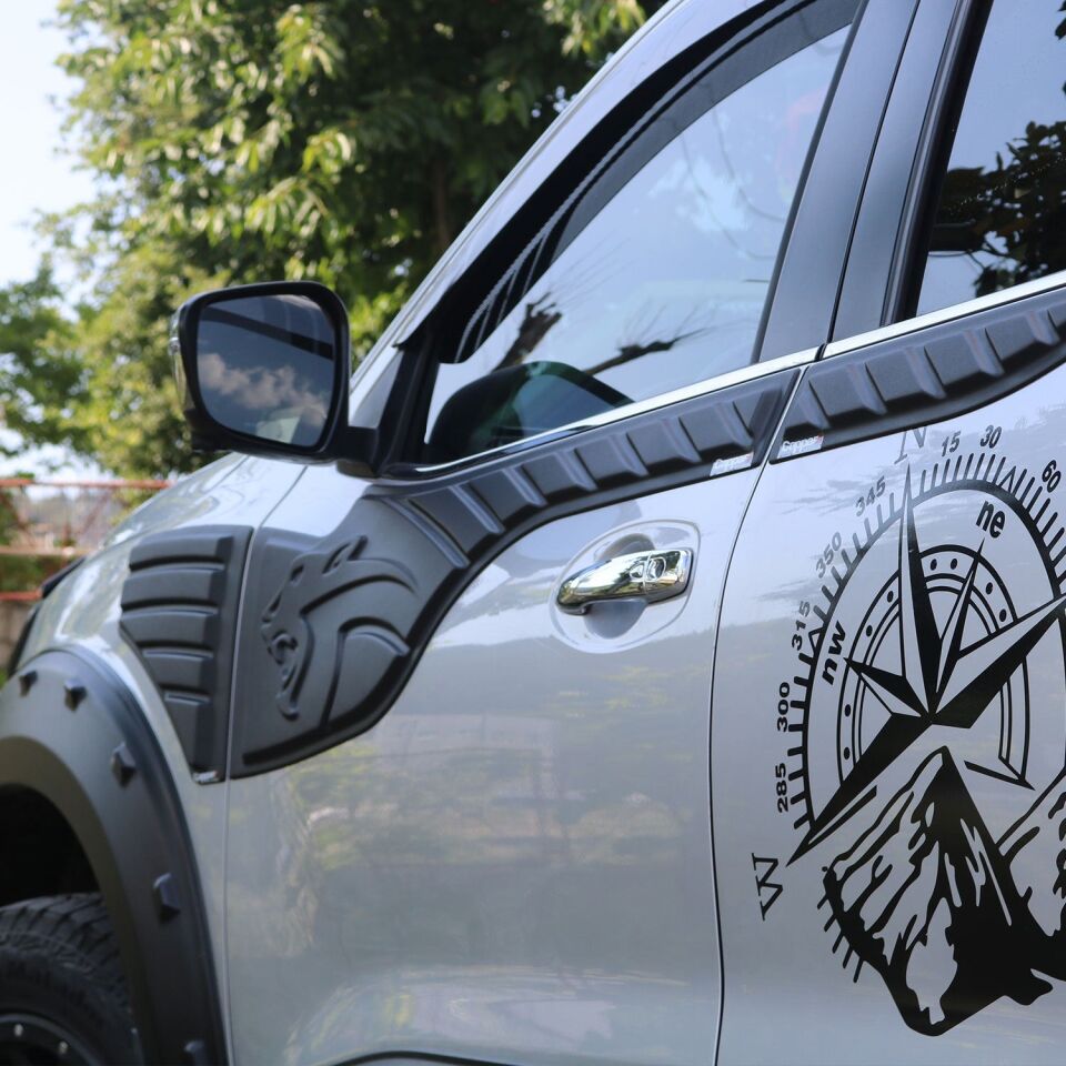 Nissan Navara 2016-2021 Yıl Aralığı Uyumlu Yarasa Kapı Kaplama Set 6 Prç.