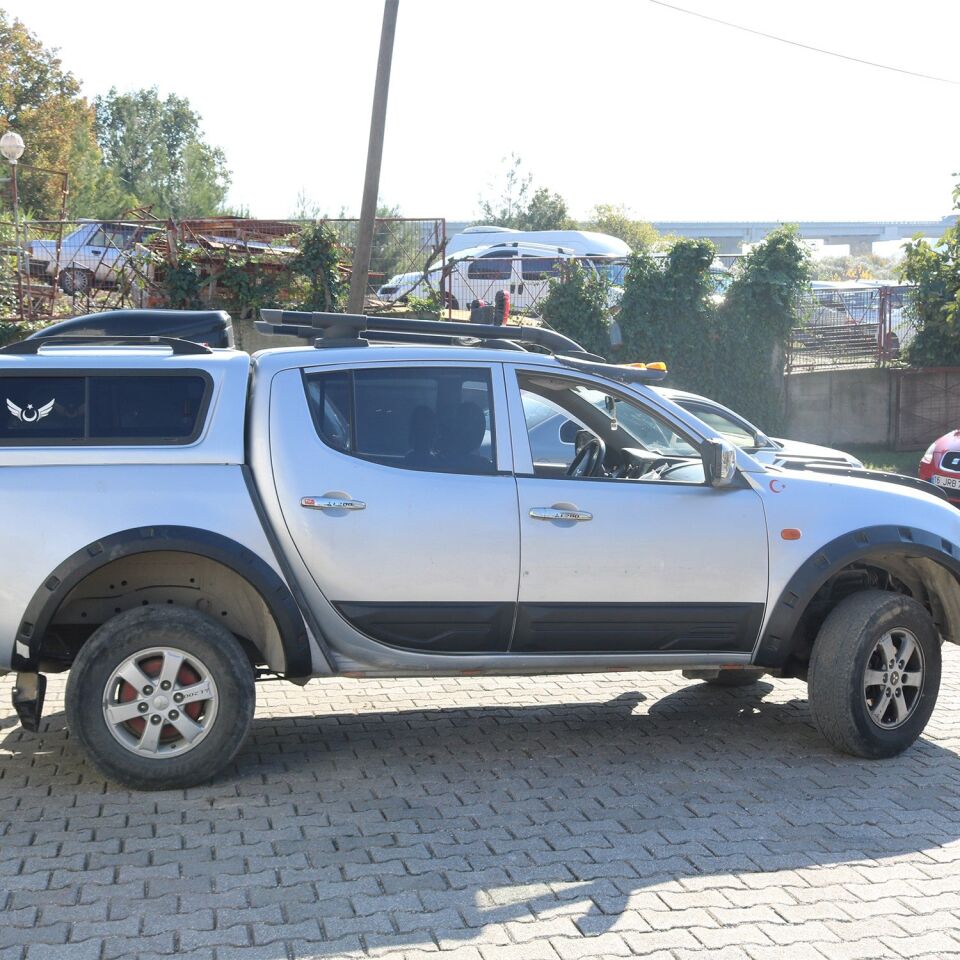 Mitsubishi L200 2007-2015 Yıl Aralığı Uyumlu Çamurluk Dodik 4 Parça