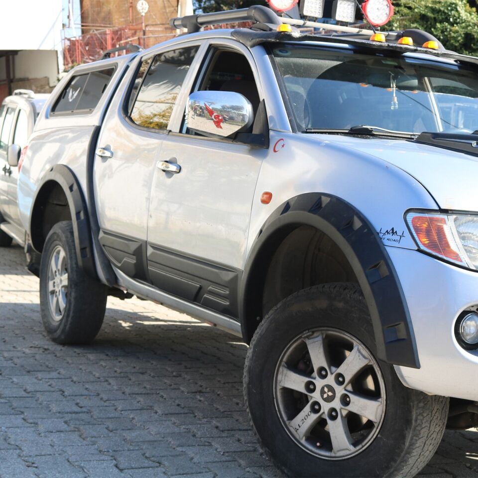 Mitsubishi L200 2007-2015 Yıl Aralığı Uyumlu Çamurluk Dodik 4 Parça