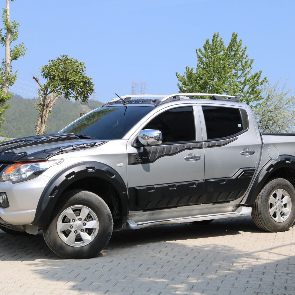 Mitsubishi L200 2015-2019 Yıl Aralığı Uyumlu Kapı Dodik 4 Parça
