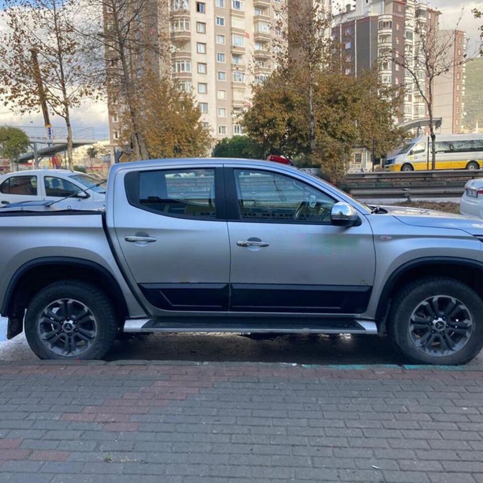 Mitsubishi L200 2019- Yılı ve Sonrası Uyumlu Kapı Dodik 4 Parça İnce Model