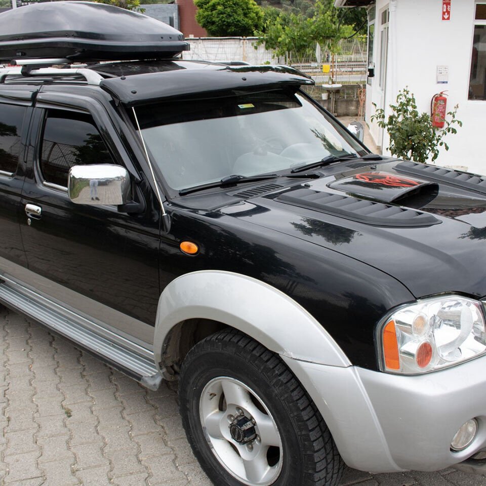 Nissan Skystar 2001-2012 Yılları Arası Ön Cam Güneşliği