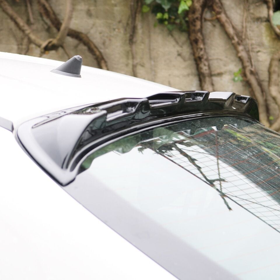 Fiat Egea 2015- Yılı ve Sonrası Uyumlu Arka Cam Spoyler