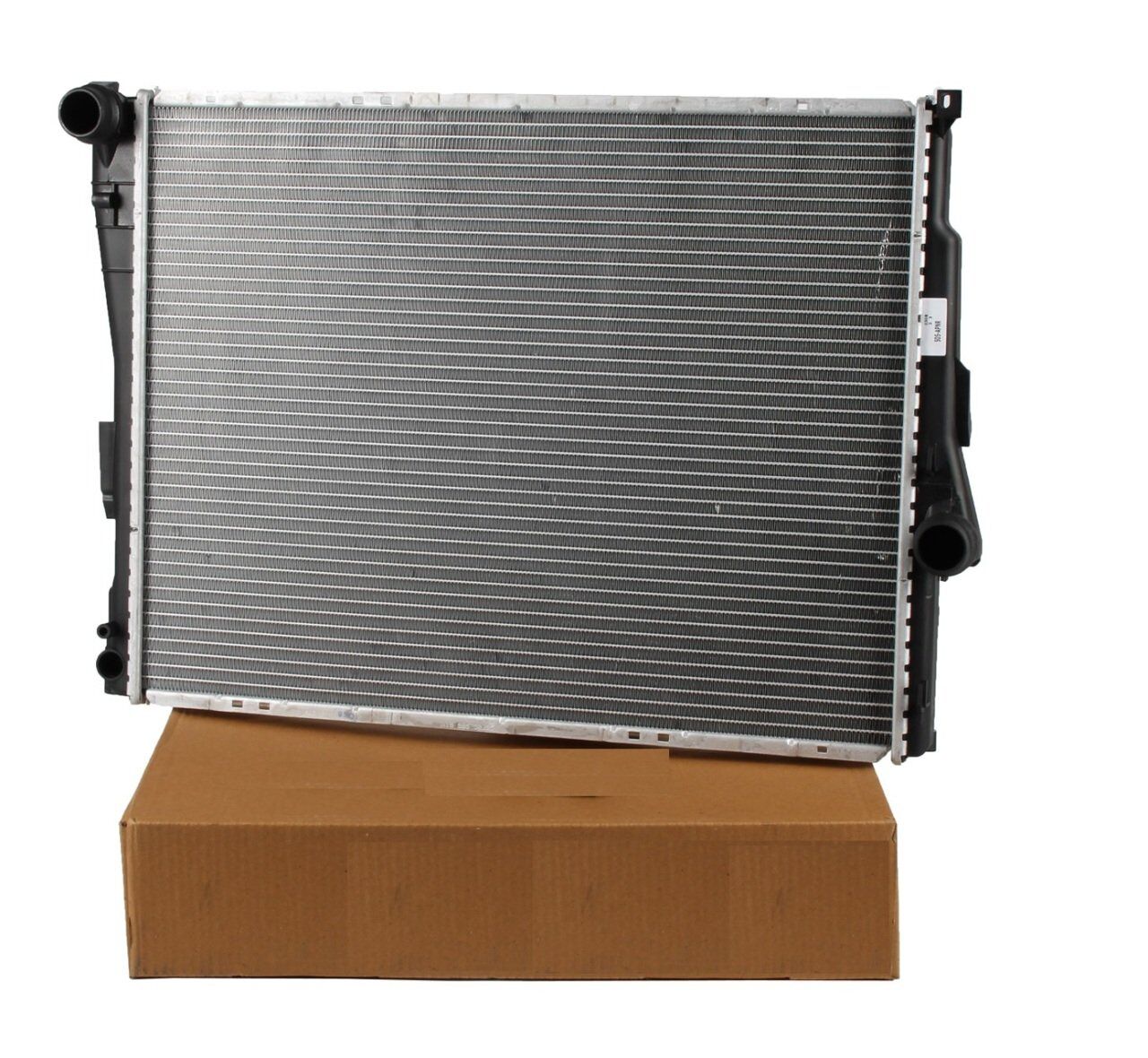 BMW E46-Z4 E85-E86 99-05 SU RADYATÖRÜ 17119071517 BSG