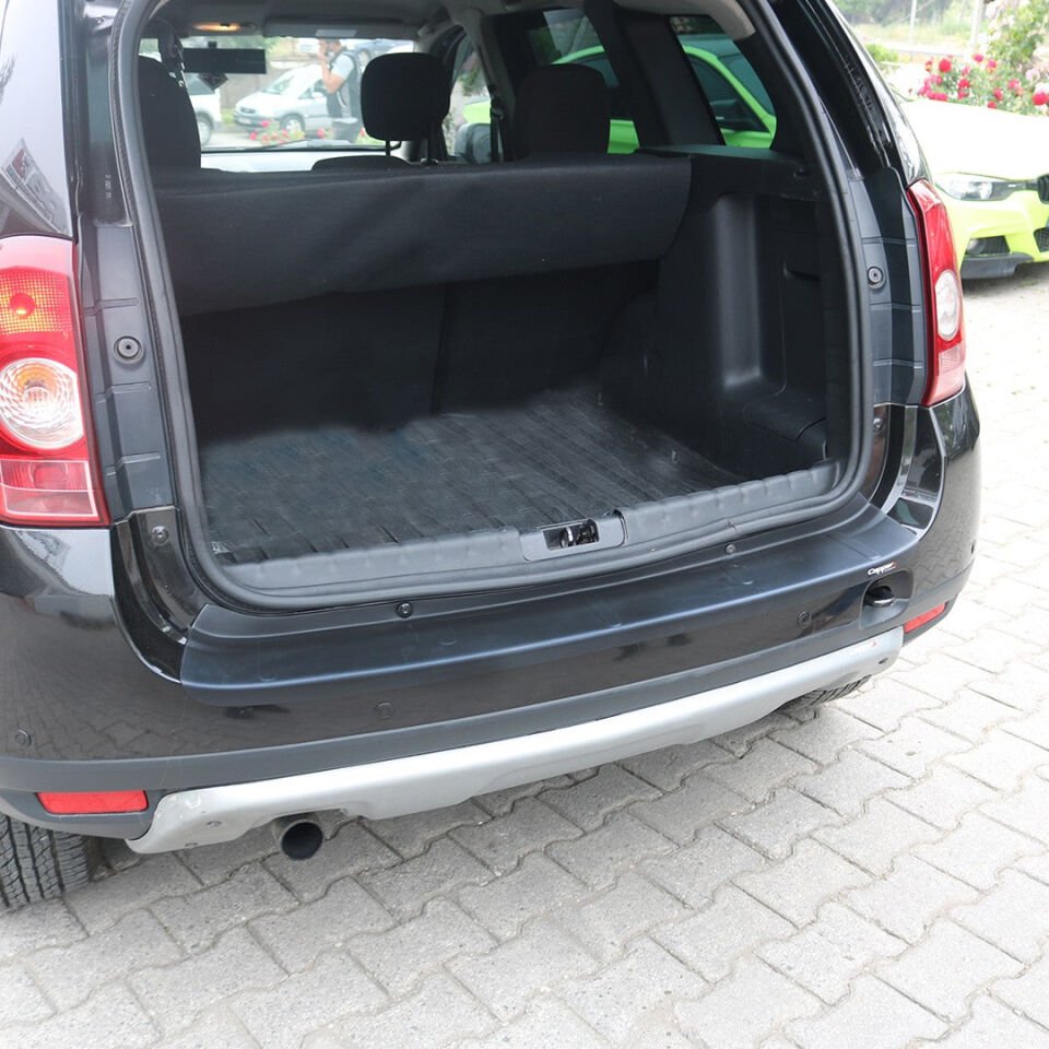 Dacia Duster 2010-2017 Yıl Aralığı Uyumlu Arka Tampon Eşiği Mat