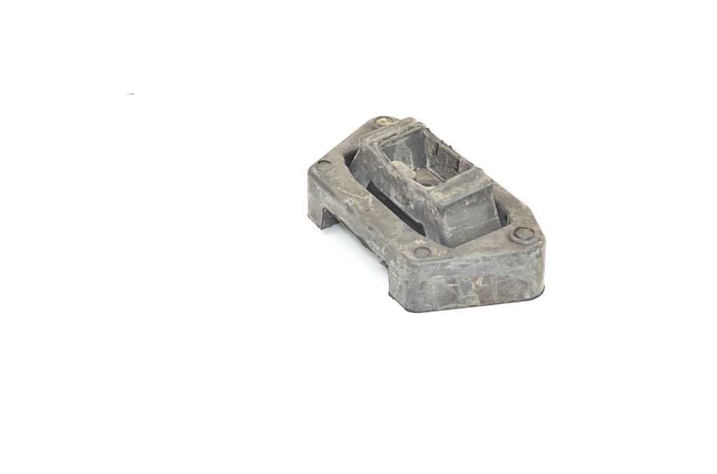 FORD V-347/V-348 07-14 SANZUMAN TAKOZU 8C16 6068 BB BSG