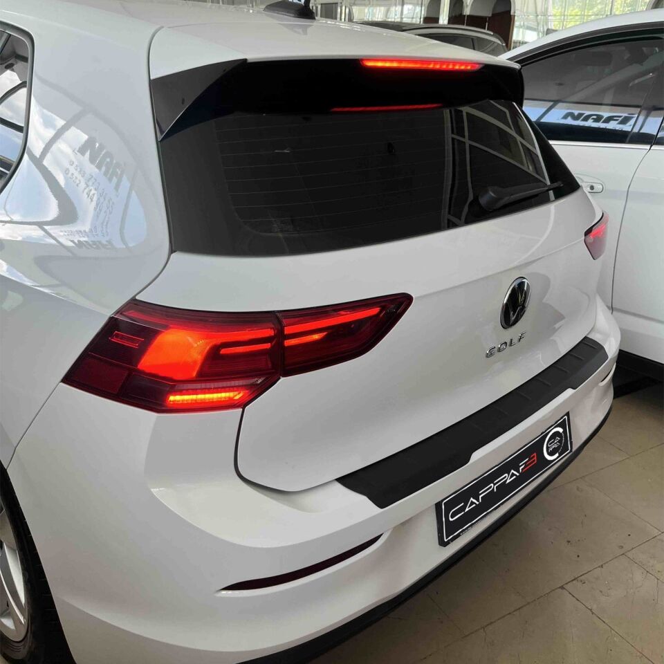 Volkswagen Golf 8 2021- Yılı ve Sonrası Uyumlu Arka Tampon Eşiği Mat