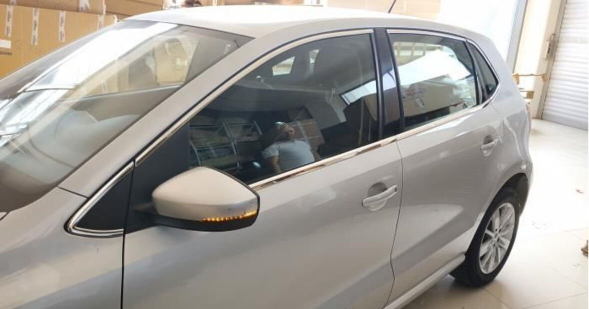 KROM CAM ÇERÇEVESİ  VW POLO 11-18
