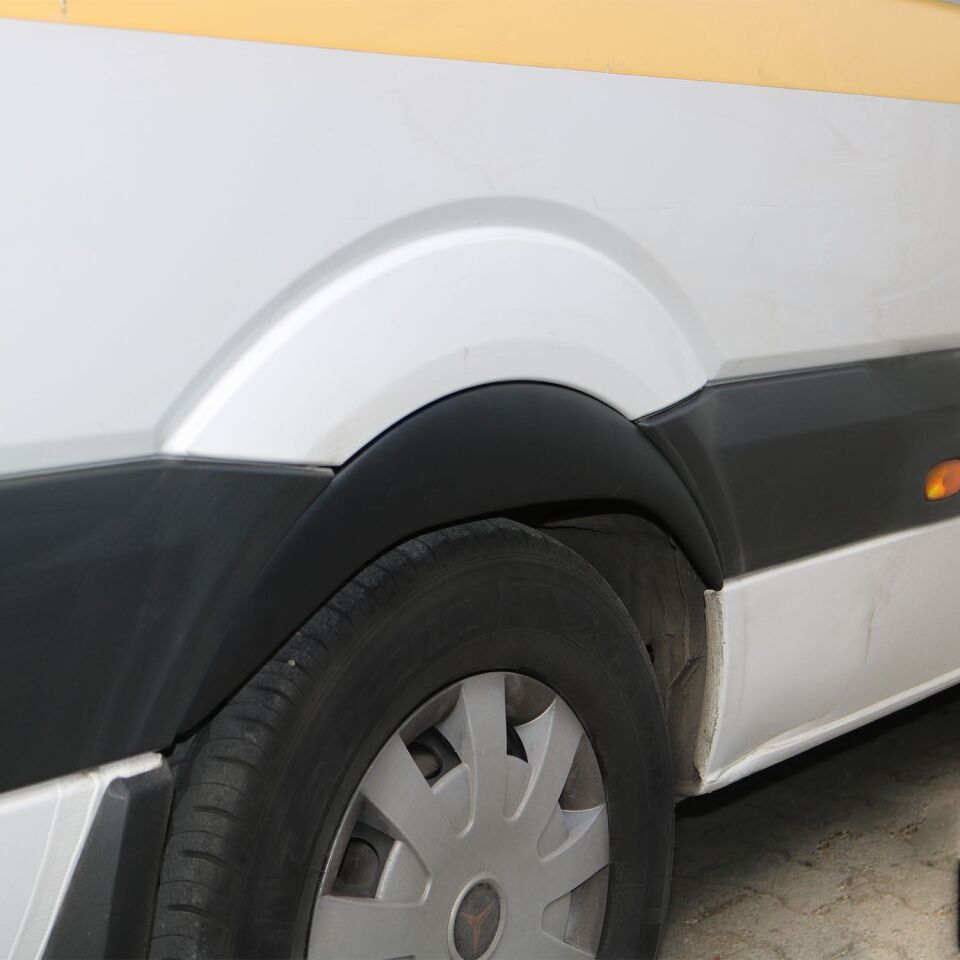 Mercedes Sprinter 2014-2017 Yıl Aralığı Uyumlu Arka Teker Kaplama 2 Parça