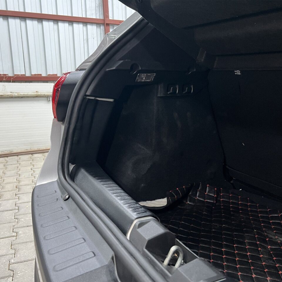 Dacia Sandero 2021- Yılı ve Sonrası Uyumlu Bagaj Koruma Eşiği 4 Parça