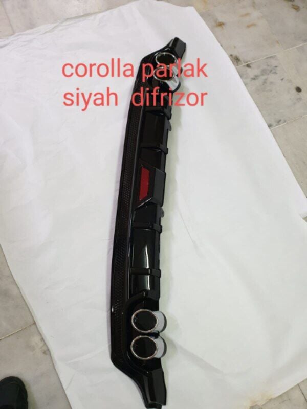 TOYOTA COROLLA 2019 SİYAH DİFÜZÖR