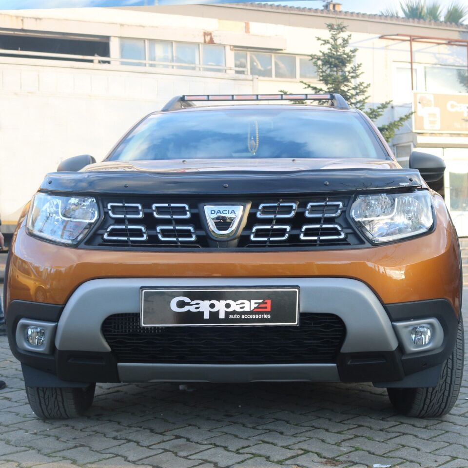 Dacia Duster 2018-2024 Yıl Aralığı Uyumlu Sis Farı Çerçevesi 2 Parça
