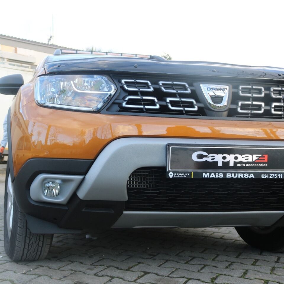 Dacia Duster 2018-2024 Yıl Aralığı Uyumlu Ön Tampon Difüzör
