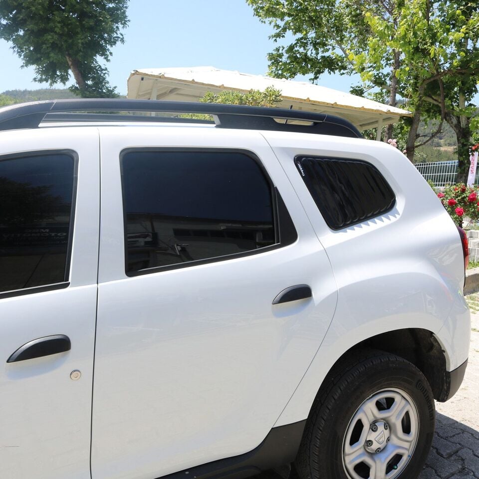 Dacia Duster 2018-2024 Yıl Aralığı Uyumlu Plastik Kelebek Cam 2 Parça