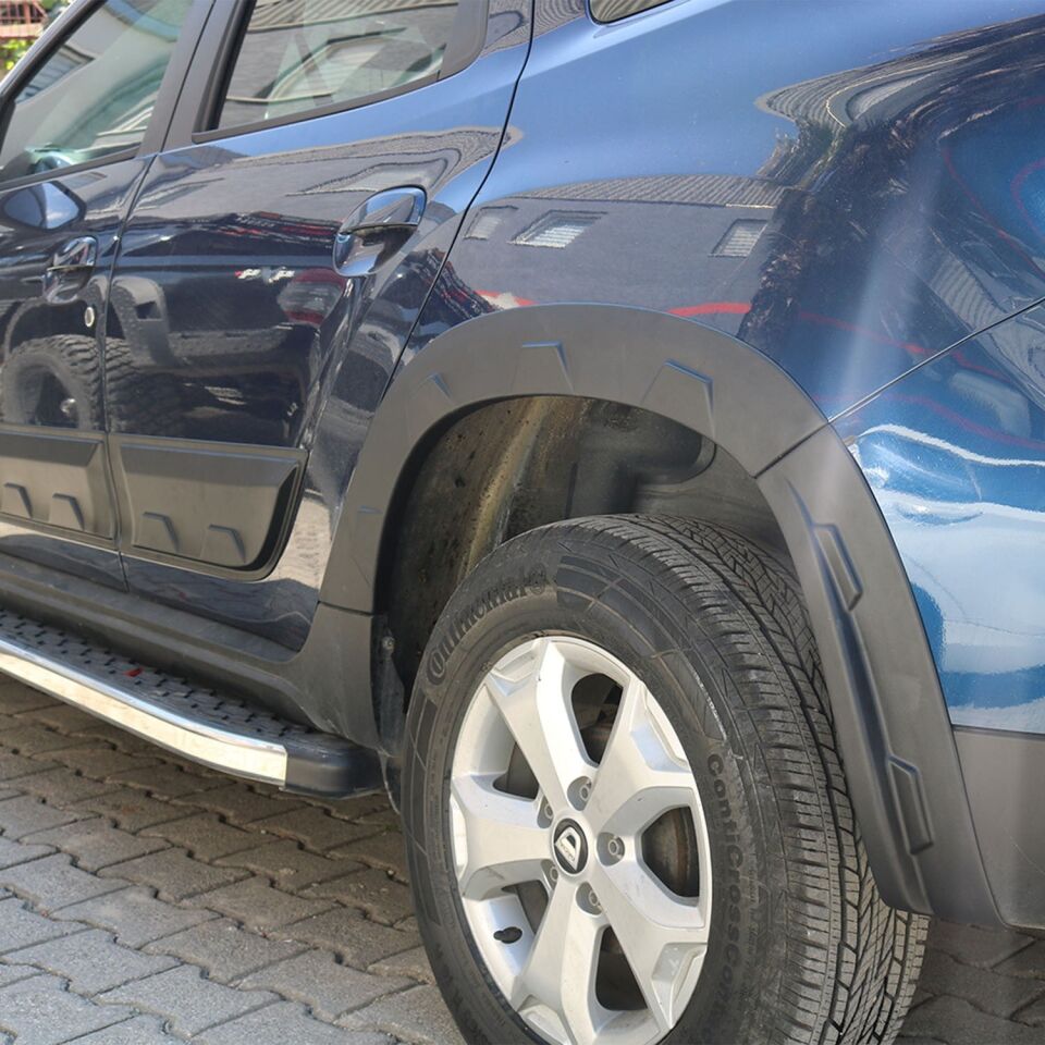 Dacia Duster 2018-2024 Yıl Aralığı Uyumlu Damalı Çamurluk Dodik 8 Parça