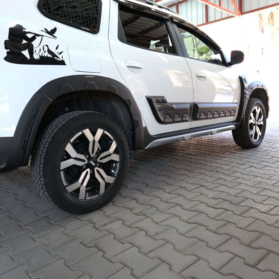 Dacia Duster 2018-2024 Yıl Aralığı Uyumlu Hornet Dodik Set 12 Parça