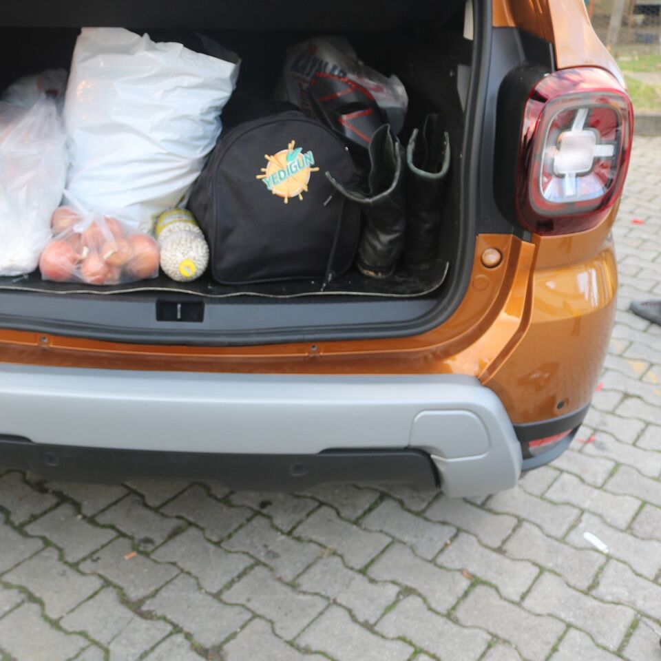 Dacia Duster 2018-2024 Yıl Aralığı Uyumlu Arka Tampon U Difüzör