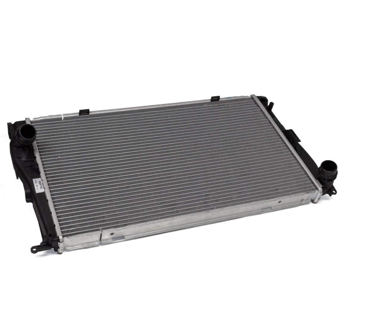 BMW E81-E82-E87-E88-E90-E91-E92-E93-X1 E84 05-12 SU RADYATÖRÜ 17117788903 KALE