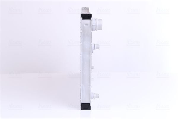 BMW F07-F10-F11-F18-F01-F02 10-.2017 SU RADYATÖRÜ 17117562586 KALE