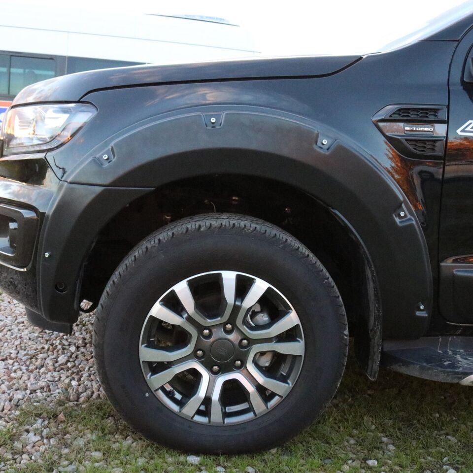 Ford Ranger Wildtrak 2016-2023 Yıl Aralığı Uyumlu Çamurluk Dodik Vidalı 7 Parça