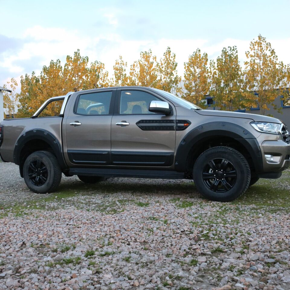Ford Ranger Xlt 2019-2023 Yıl Aralığı Uyumlu Çamurluk Dodik Vidasız 7 Parça