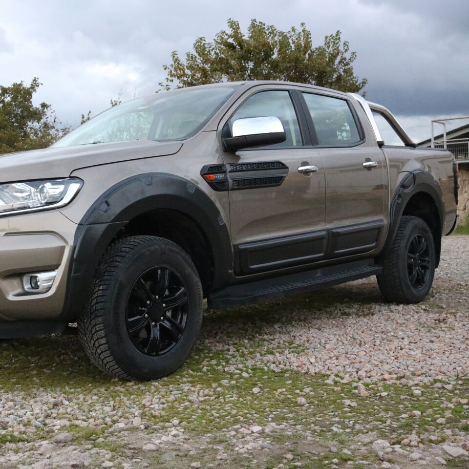 Ford Ranger Xlt 2019-2023 Yıl Aralığı Uyumlu Çamurluk Dodik Vidasız 7 Parça
