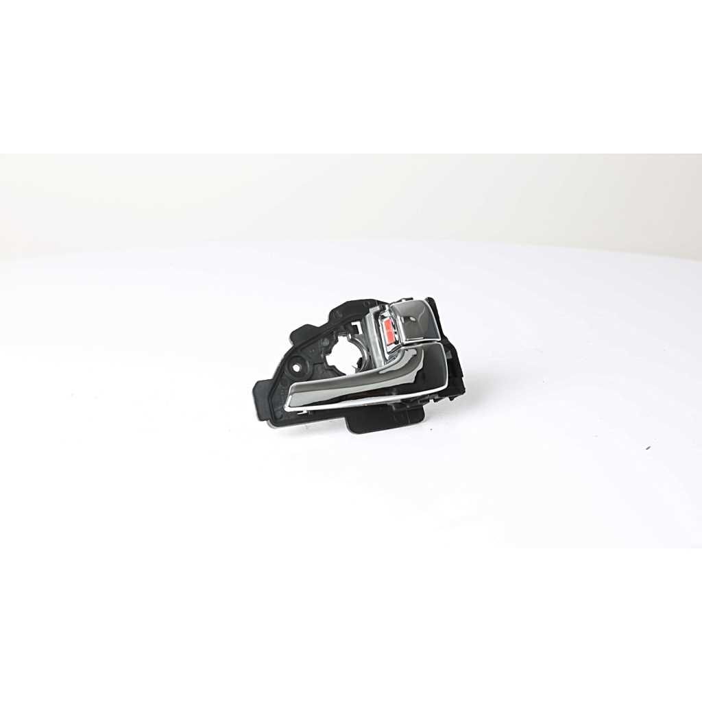 HYUNDAI IX35 2010- KAPI KOLU IÇ SAG 826202S010 BSG