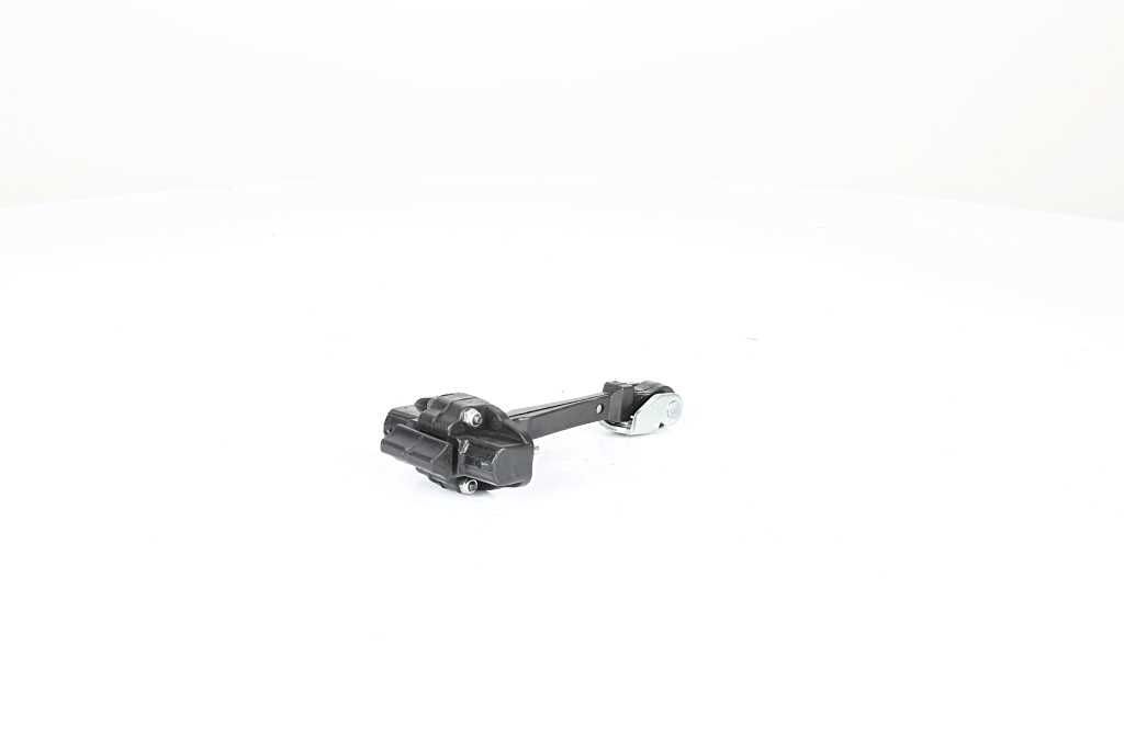 RENAULT CAPTUR 13- KAPI GERGISI ARKA 824305607R BSG