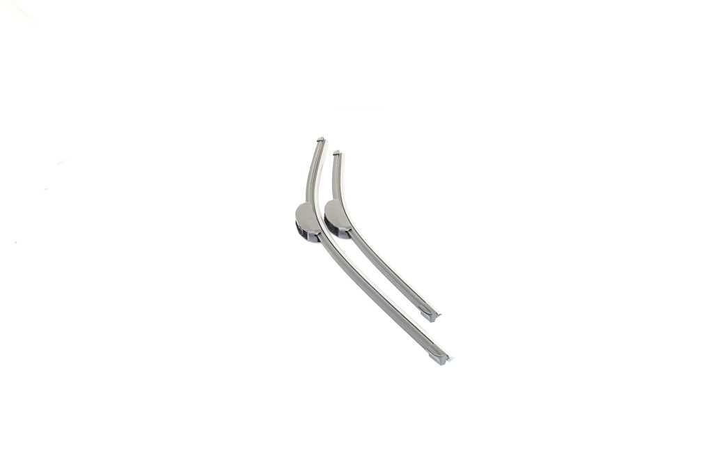 HYUNDAI H-1/STAREX 1997-2007 SILECEK SÜPÜRGESI ÖN TAKIM 983604A500 BSG