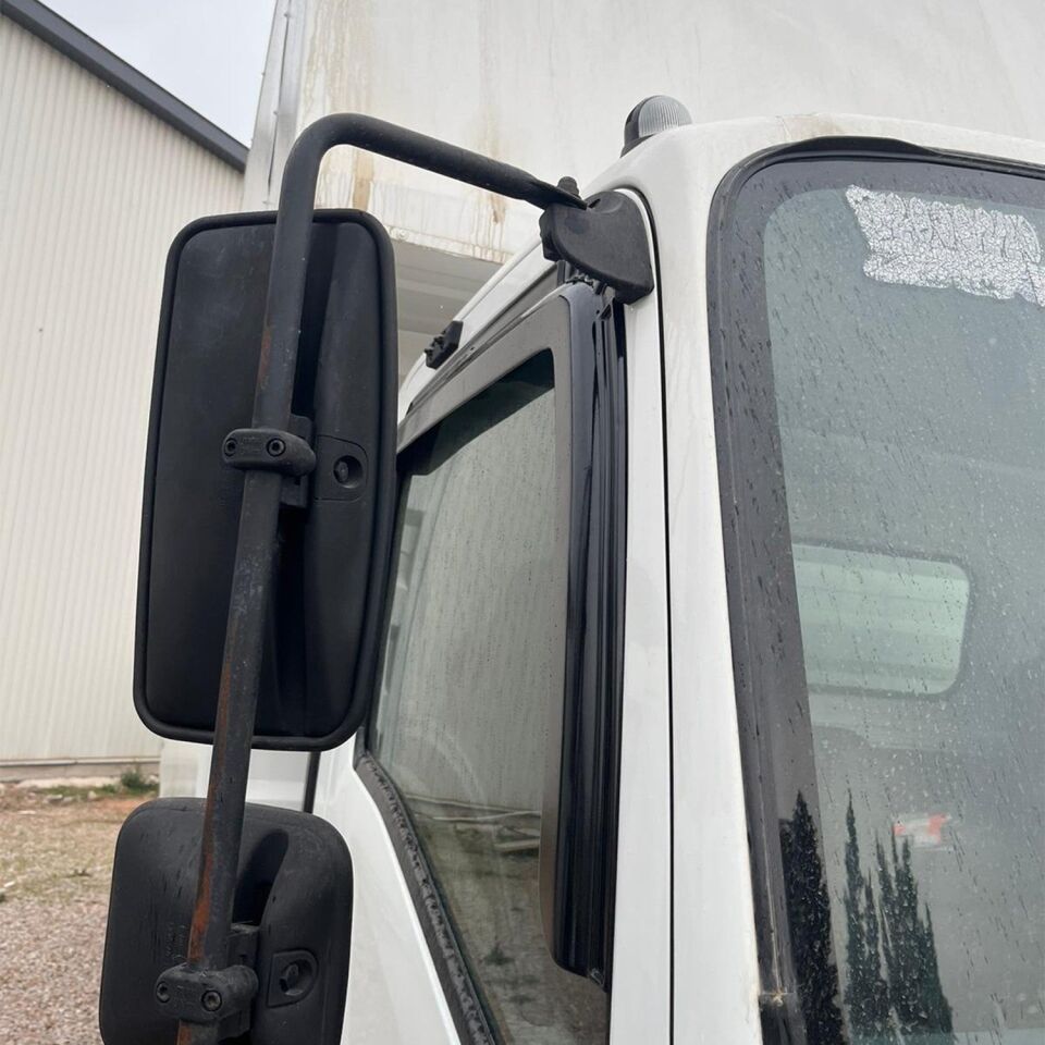 Isuzu Npr Long 2010 Yılı Ve Sonrası Yan Cam Rüzgarlık