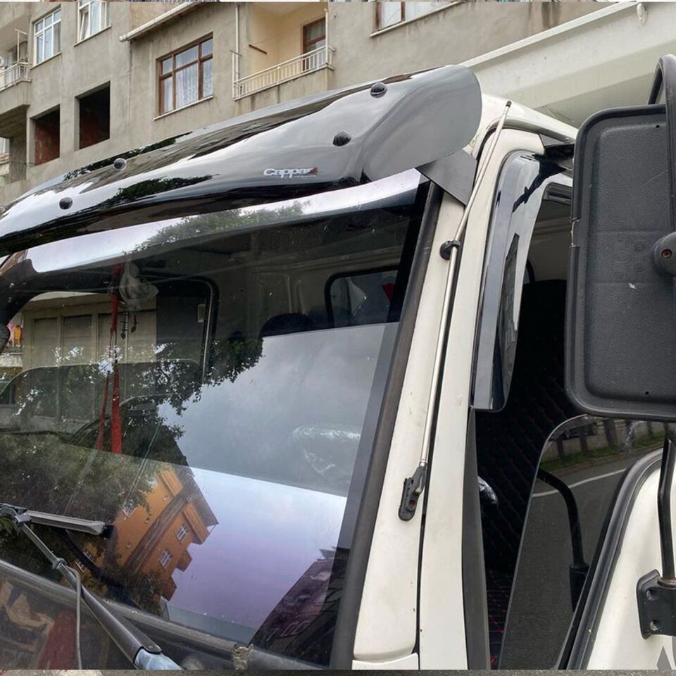 Isuzu Npr 1998-2006 Yılları Arası Ön Cam Güneşliği