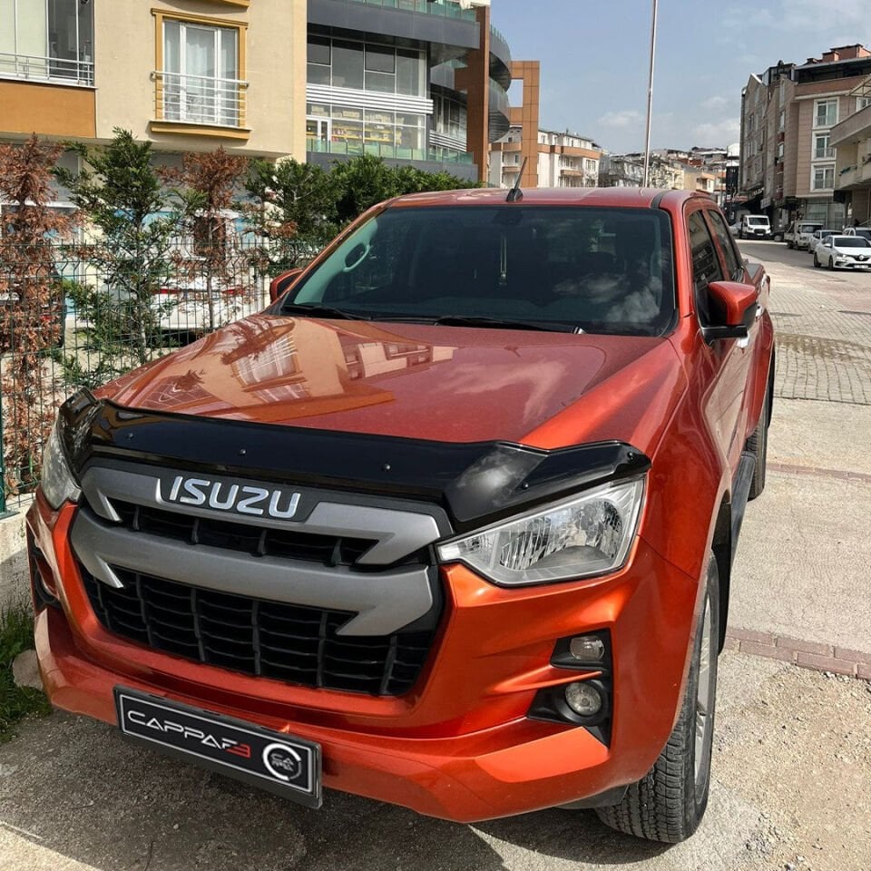 Isuzu D-Max 2020- Yılı ve Sonrası Uyumlu Kaput Rüzgarlığı 3mm