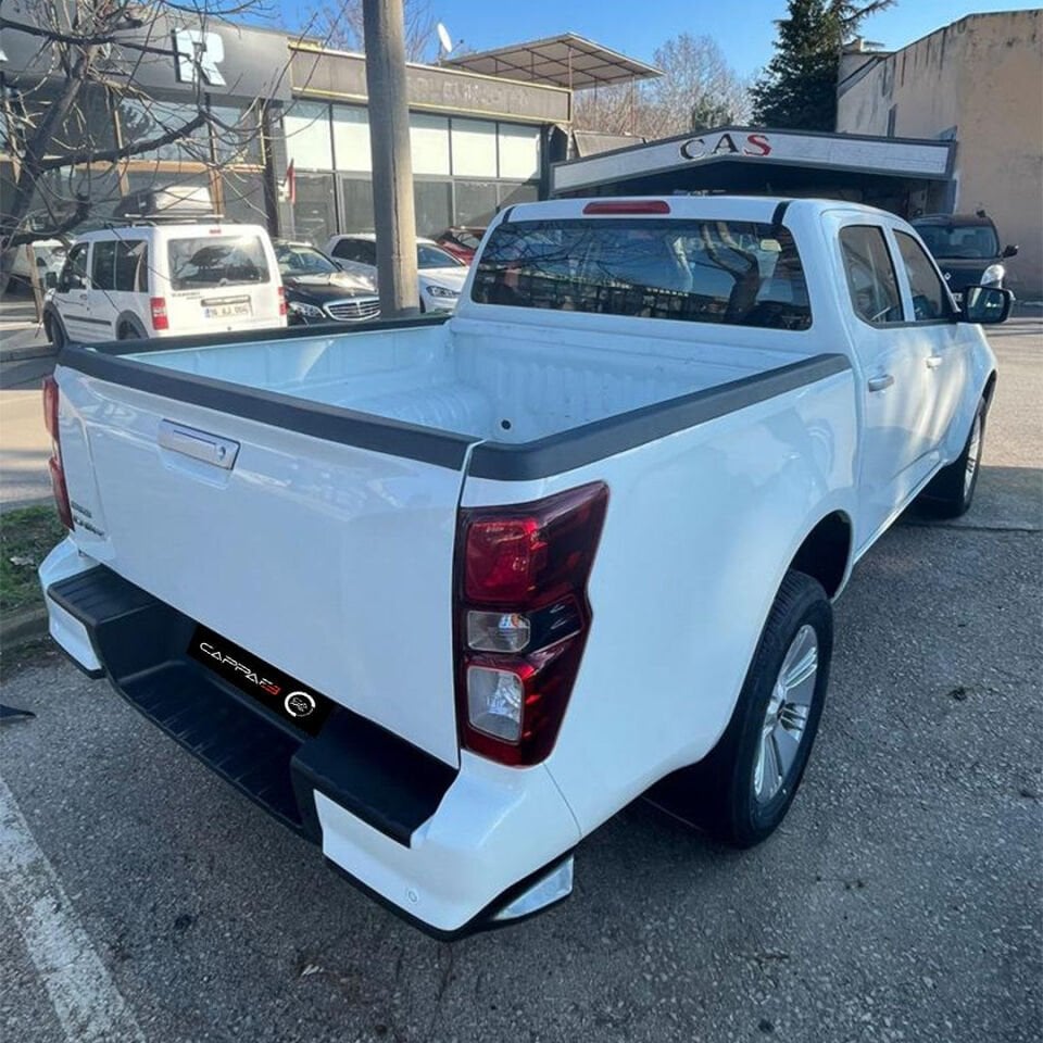 Isuzu D-Max 2020- Yılı ve Sonrası Uyumlu Kasa Kenar Koruma 3 Parça