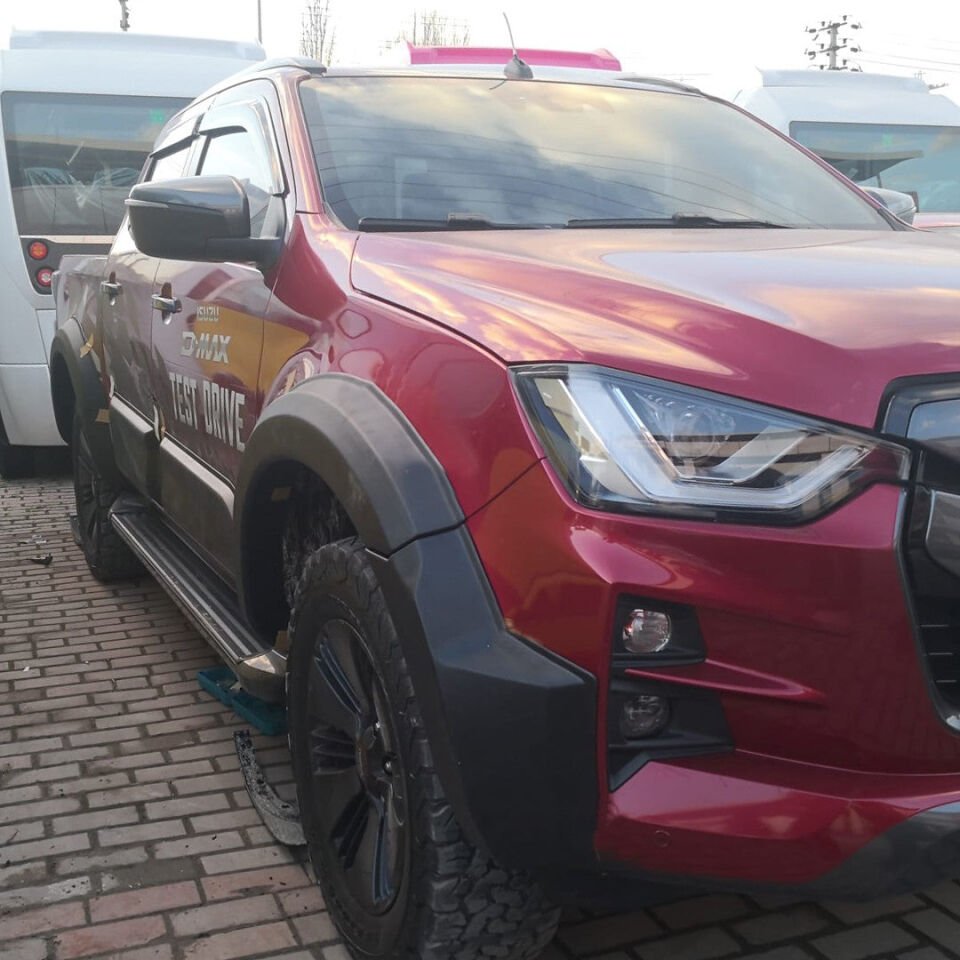 Isuzu D-Max 2020- Yılı ve Sonrası Uyumlu Çamurluk Dodik 6 Parça