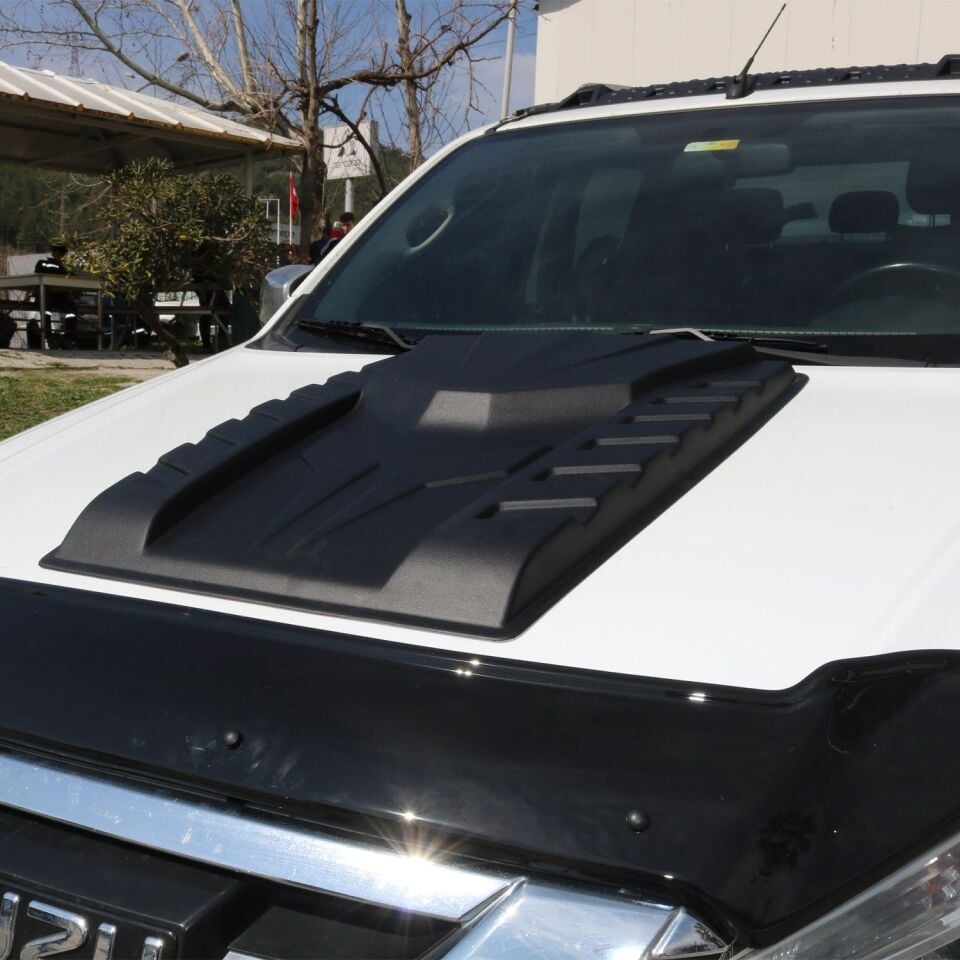 Isuzu D-Max 2017-2019 Yıl Aralığı Uyumlu Ön Kaput Scoop